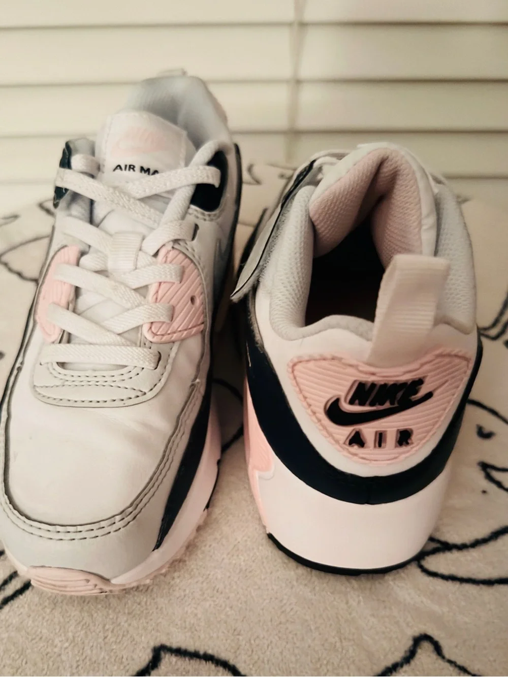 Nike Air Max 90 Girls' Grade School Sz1